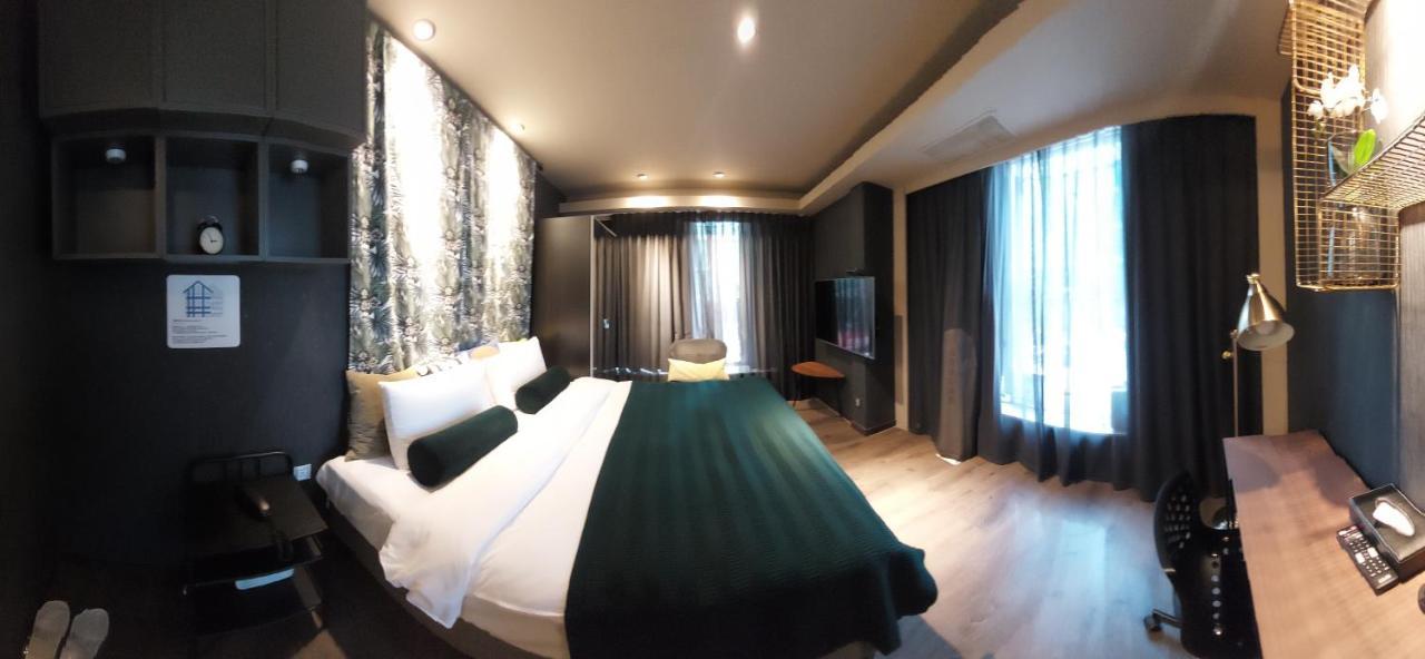 Yomi Hotel - Shuanglian Mrt Taipei Exterior photo