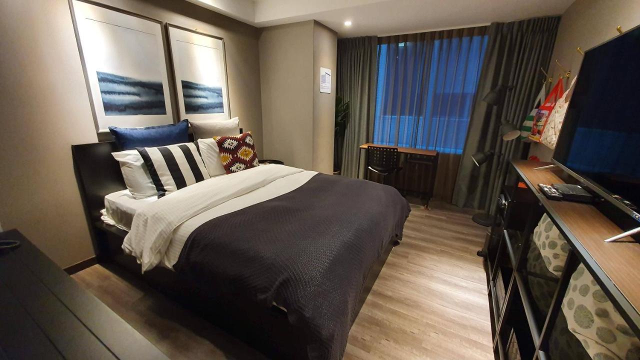 Yomi Hotel - Shuanglian Mrt Taipei Exterior photo