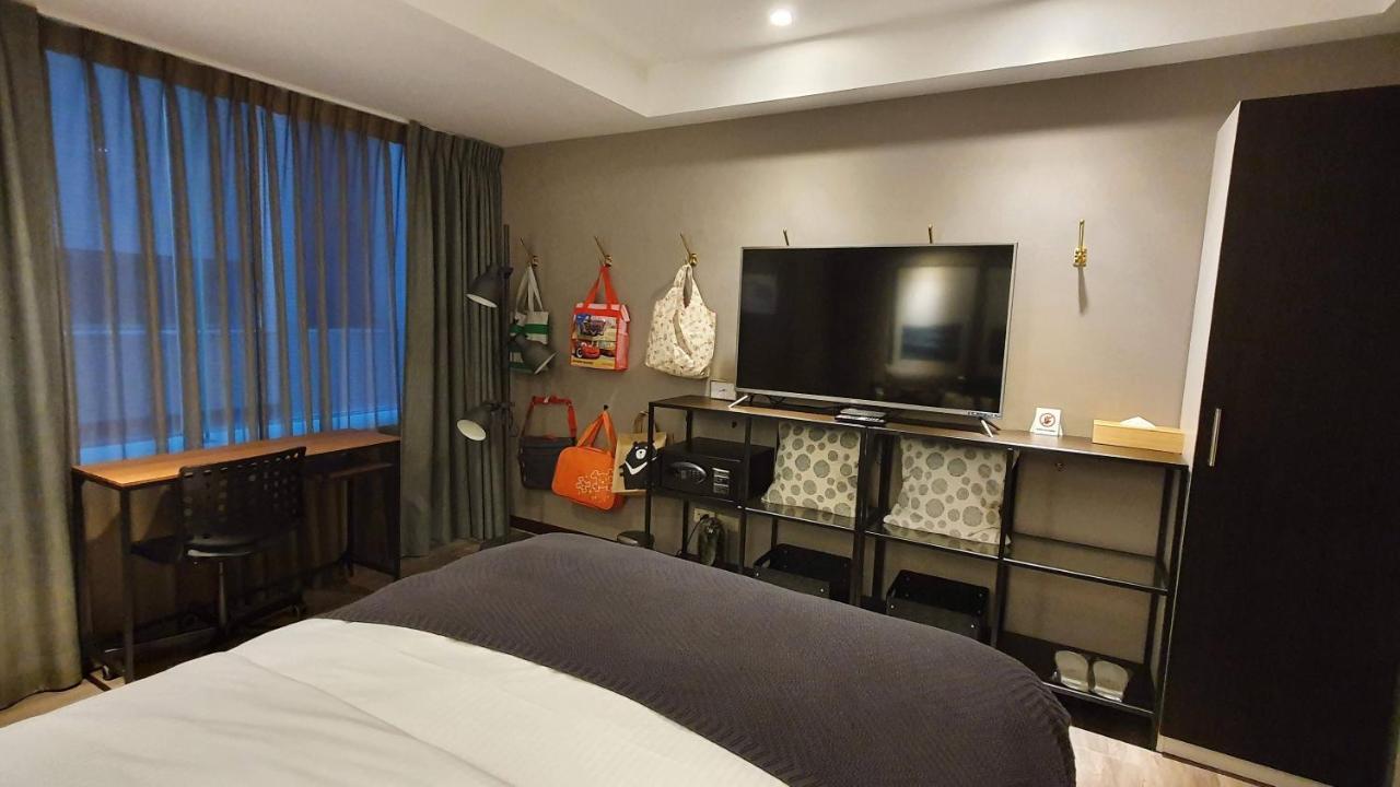 Yomi Hotel - Shuanglian Mrt Taipei Exterior photo