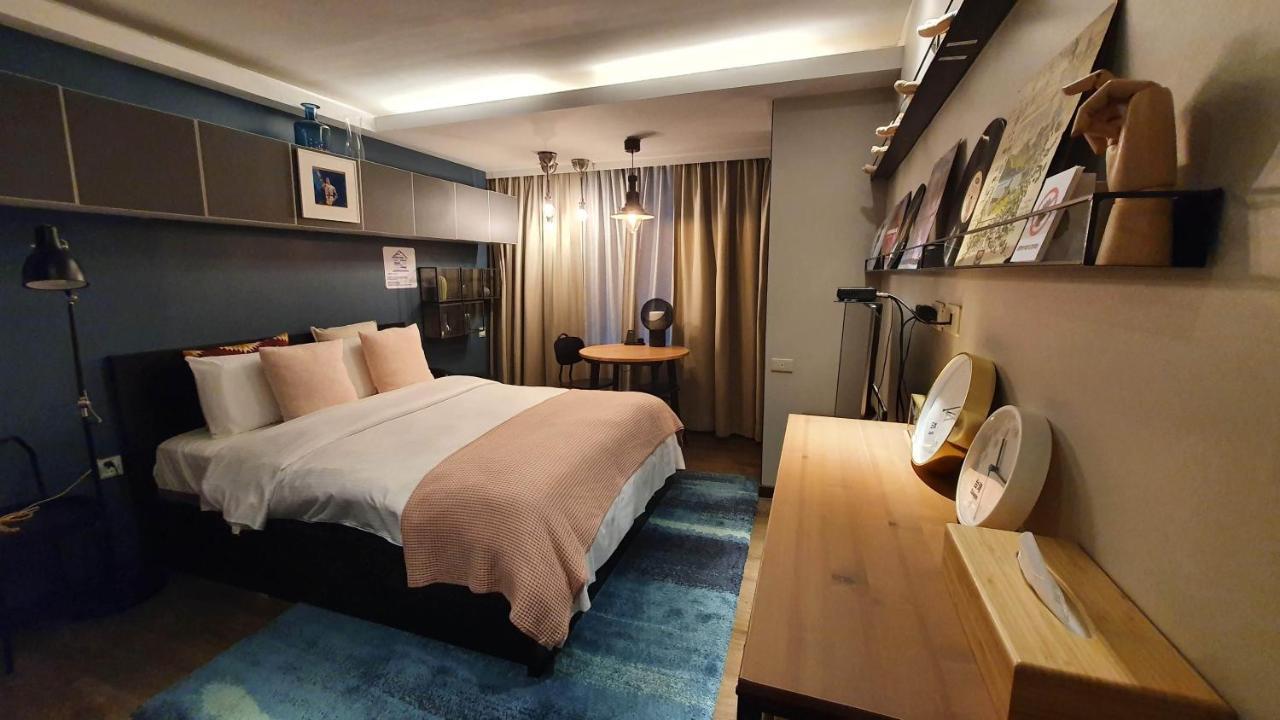 Yomi Hotel - Shuanglian Mrt Taipei Exterior photo